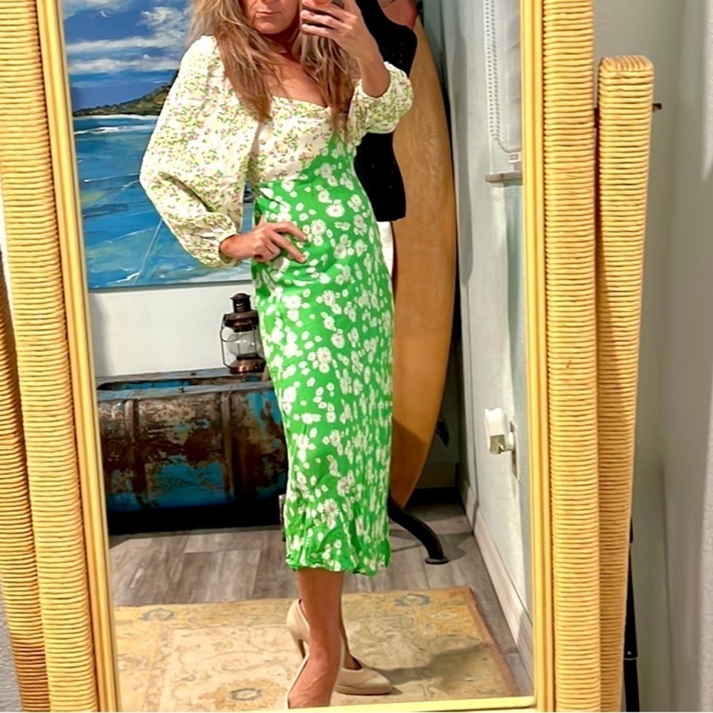 Rixo,Target,Lovely Daisy Print, Long Balloon  Sleeves, Square Neck-Line,Size 4